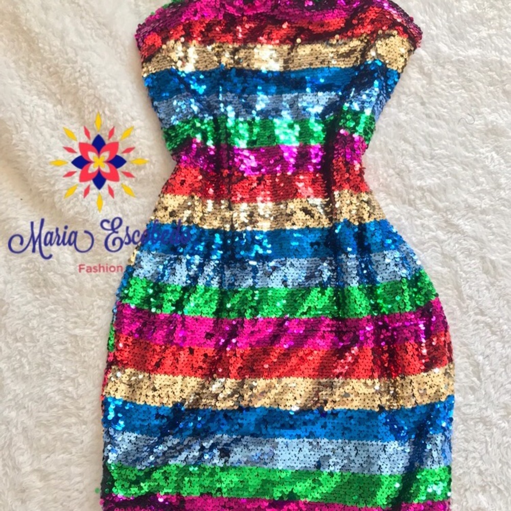 A’gaci Strapless Zip back sequin dress